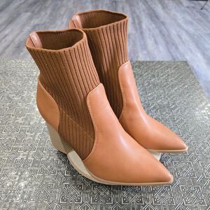 🐢 Pointy Toe Boots With Stretchy Ankles And High Chunky Heels